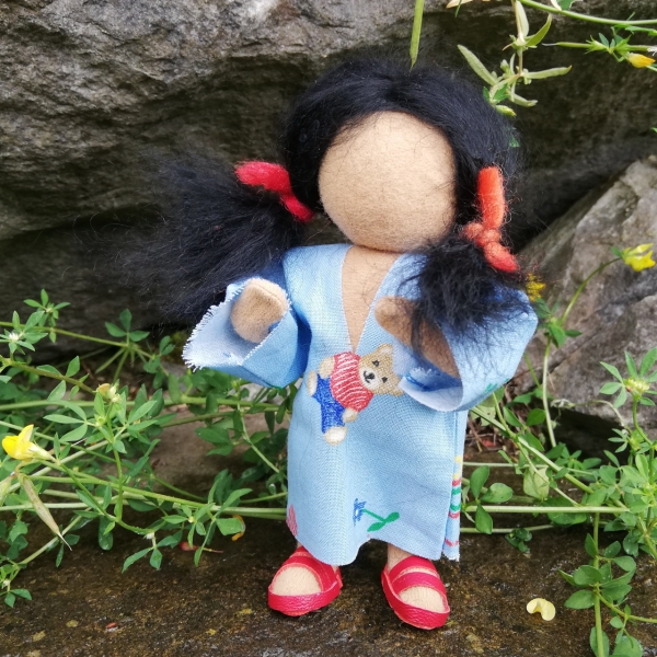 Kleidchen für Kleinkind 12cm